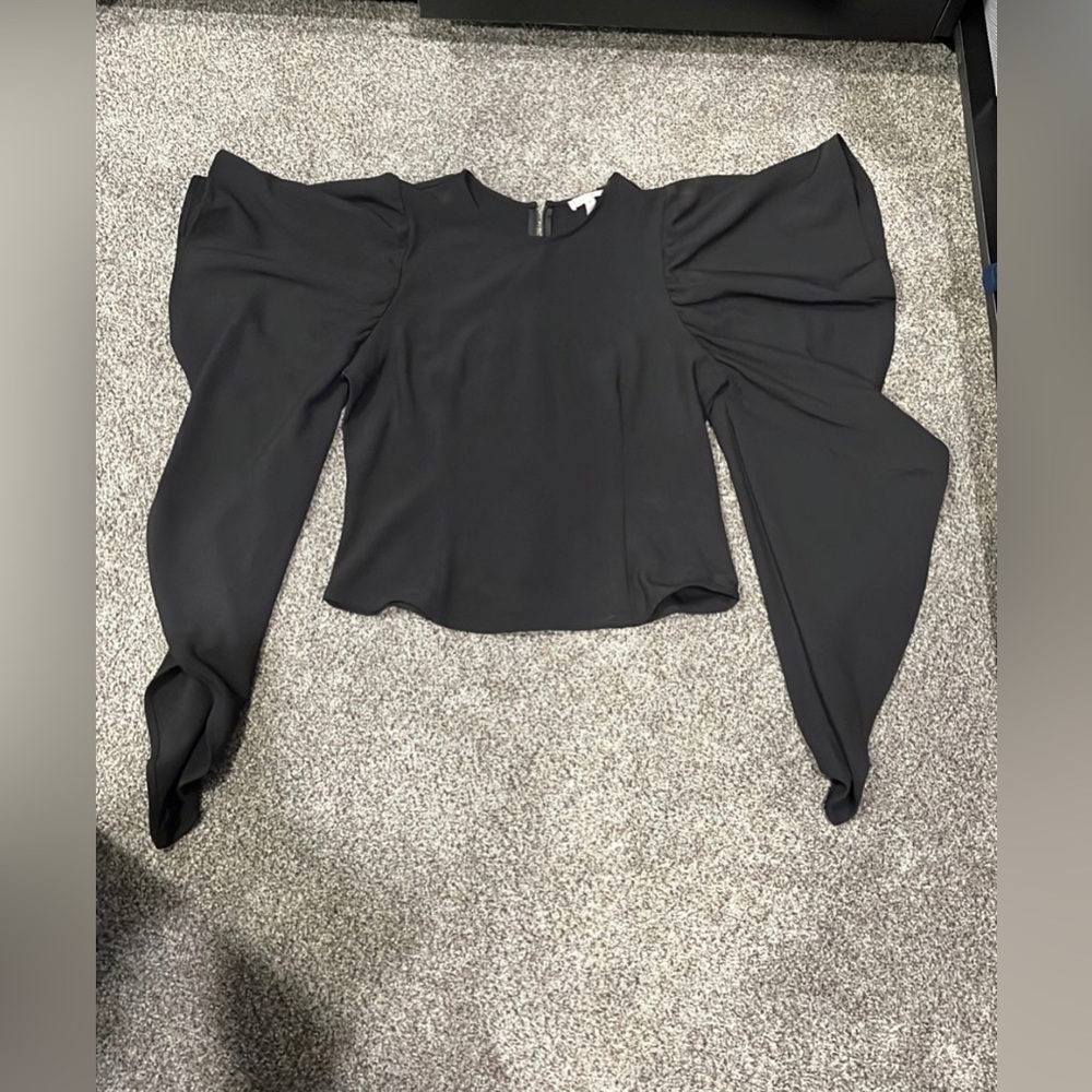 Leith puff sleeve top